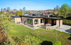 Awesome Home In Børkop With Kitchen, Børkop